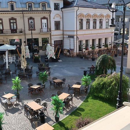 Central 2 Apartment Craiova Luaran gambar